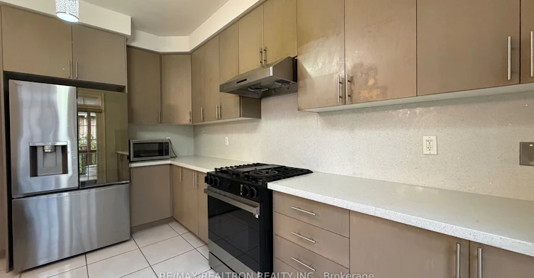 26 Hua Du Avenue, Markham, ON, L6C 0T2 - 11