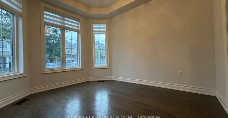 26 Hua Du Avenue, Markham, ON, L6C 0T2 - 4
