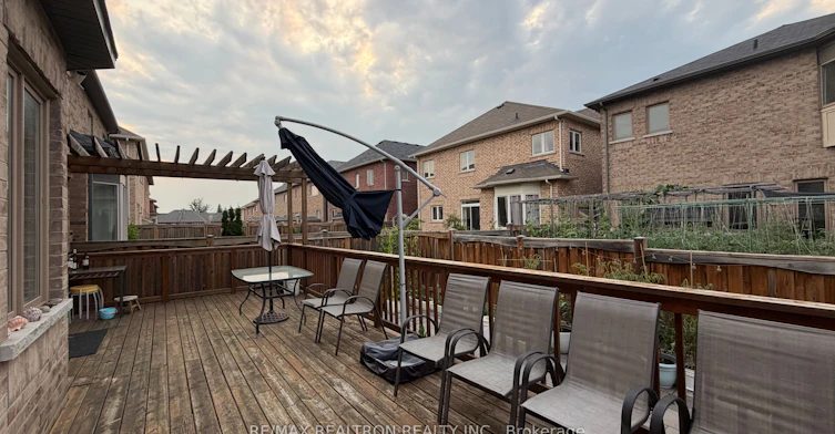 26 Hua Du Avenue, Markham, ON, L6C 0T2 - 23
