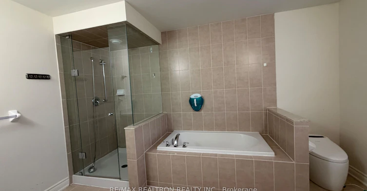 26 Hua Du Avenue, Markham, ON, L6C 0T2 - 17
