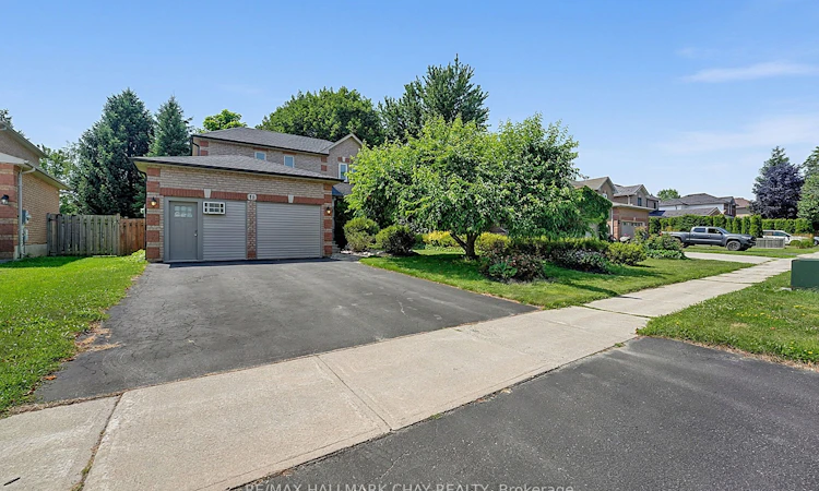 11 Dugdale Avenue