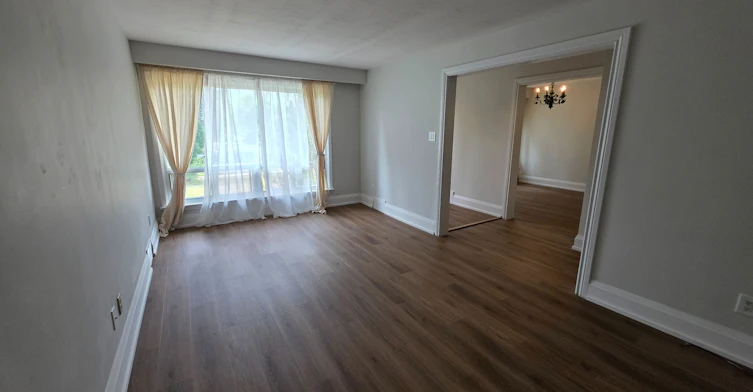Main-27 Maralim Road, Richmond Hill, ON, L4C 2K6 - 9