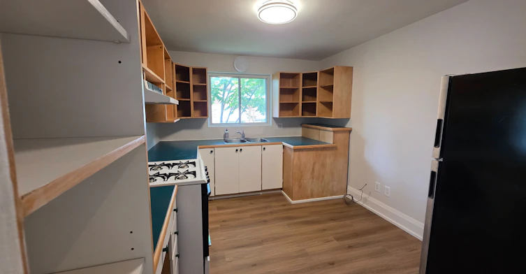 Main-27 Maralim Road, Richmond Hill, ON, L4C 2K6 - 12