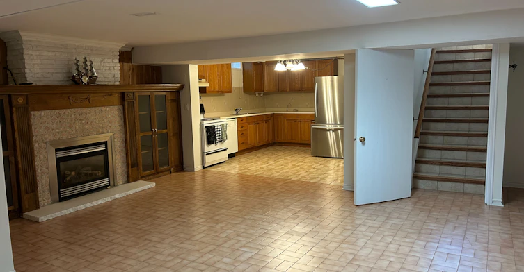 19 Stonehill Boulevard, East Gwillimbury, ON, L9N 1C9 - 9