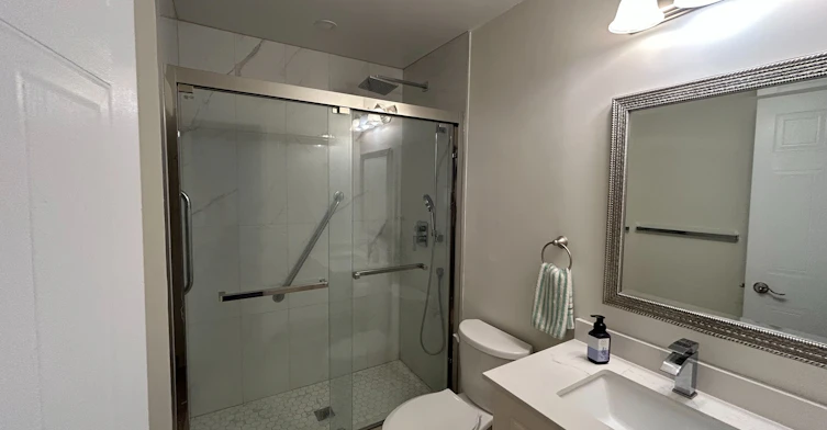 19 Stonehill Boulevard, East Gwillimbury, ON, L9N 1C9 - 8