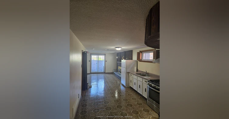 60 Albany Drive, Vaughan, ON, L4L 2X7 - 4