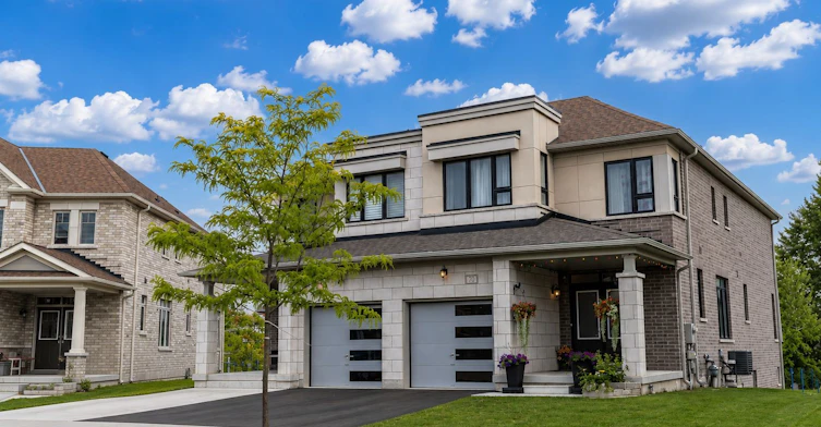 70 Westlake Crescent, Bradford West Gwillimbury, ON, L3Z 4K4 - 2