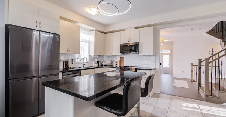 70 Westlake Crescent, Bradford West Gwillimbury, ON, L3Z 4K4 - 8