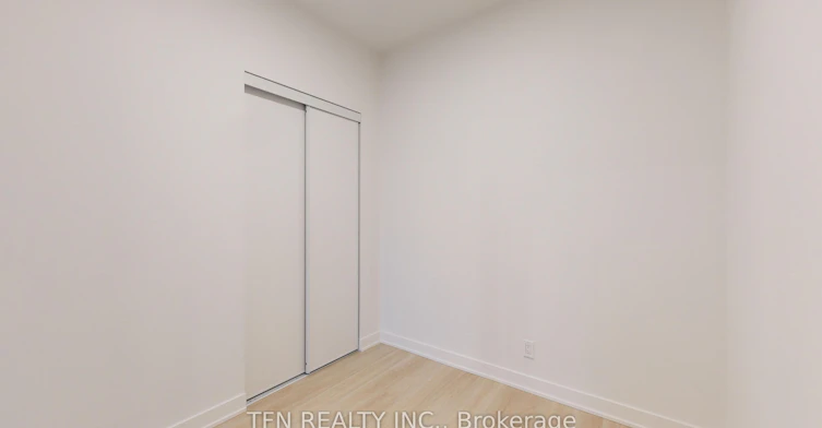 2104-30 Upper Mall Way, Vaughan, ON, L4J 0L7 - 9