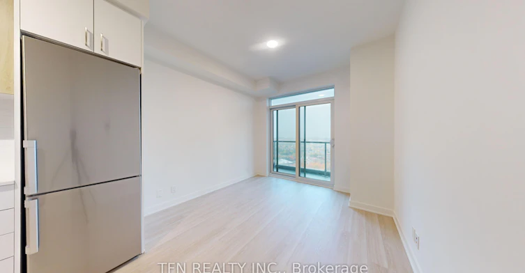 2104-30 Upper Mall Way, Vaughan, ON, L4J 0L7 - 5