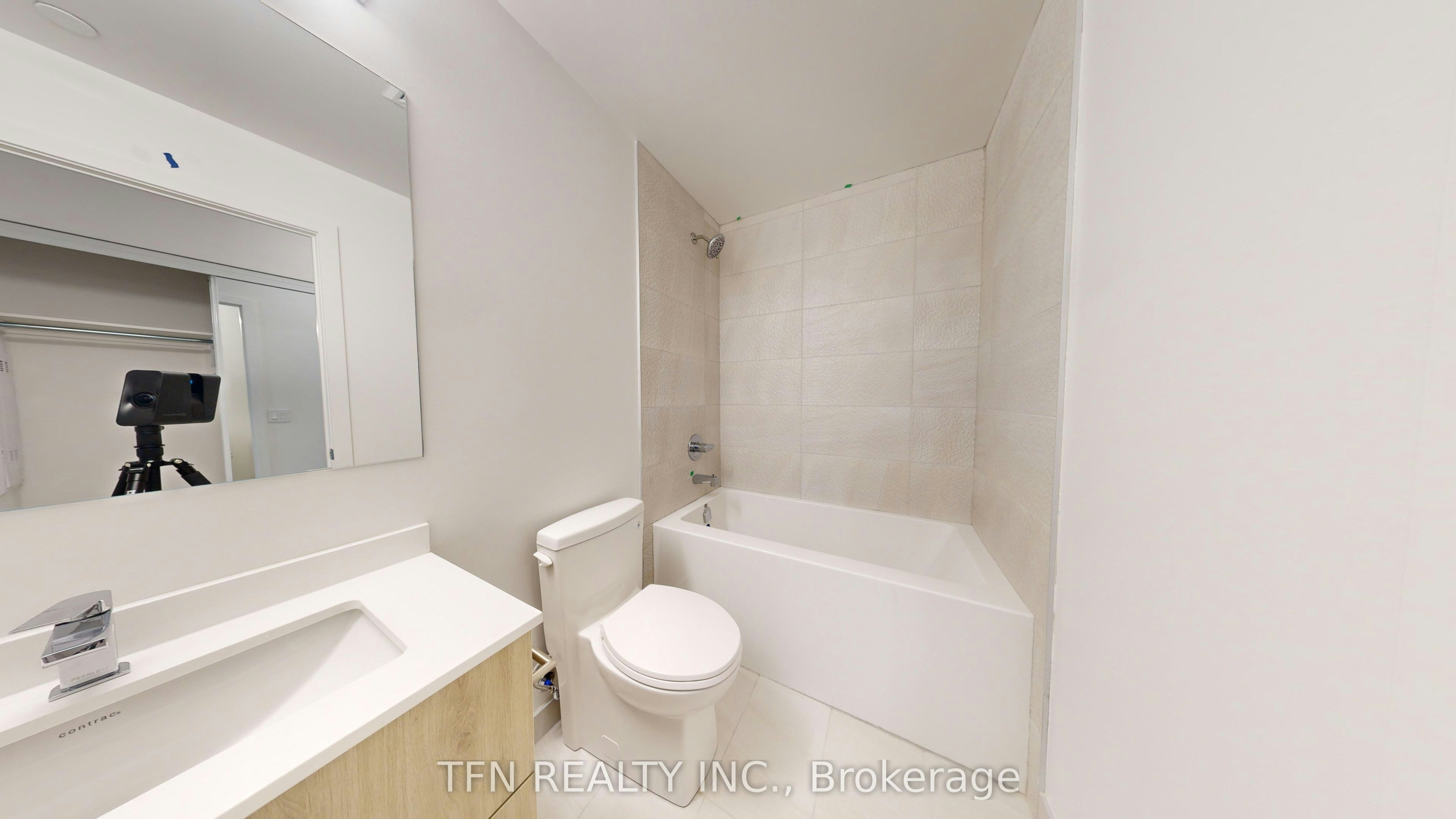 2104-30 Upper Mall Way, Vaughan, ON, L4J 0L7 - 21
