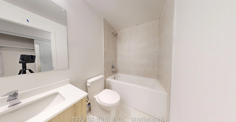 2104-30 Upper Mall Way, Vaughan, ON, L4J 0L7 - 21