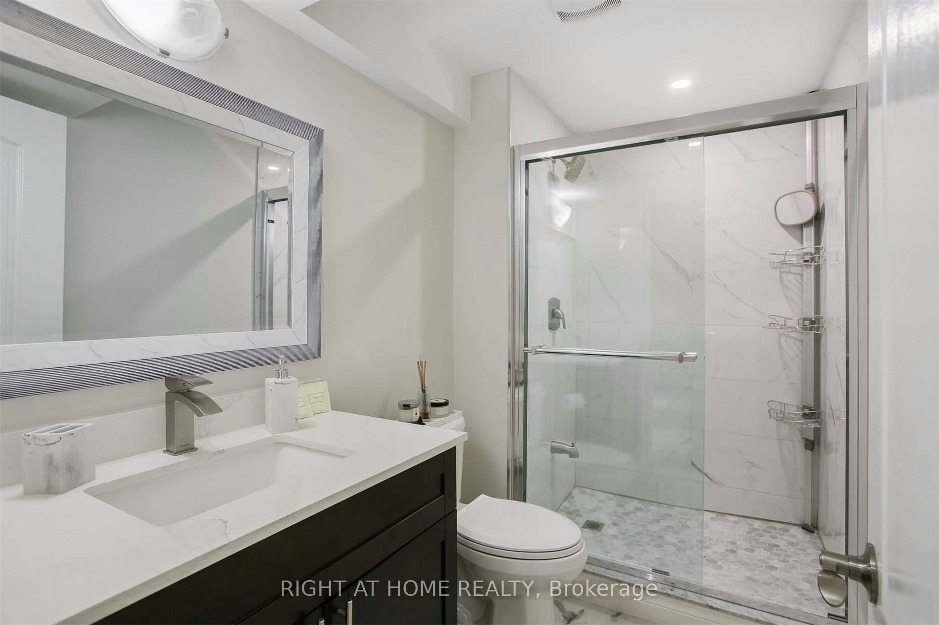 110 Thatcher Crescent, East Gwillimbury, ON, L9N 0B9 - 9