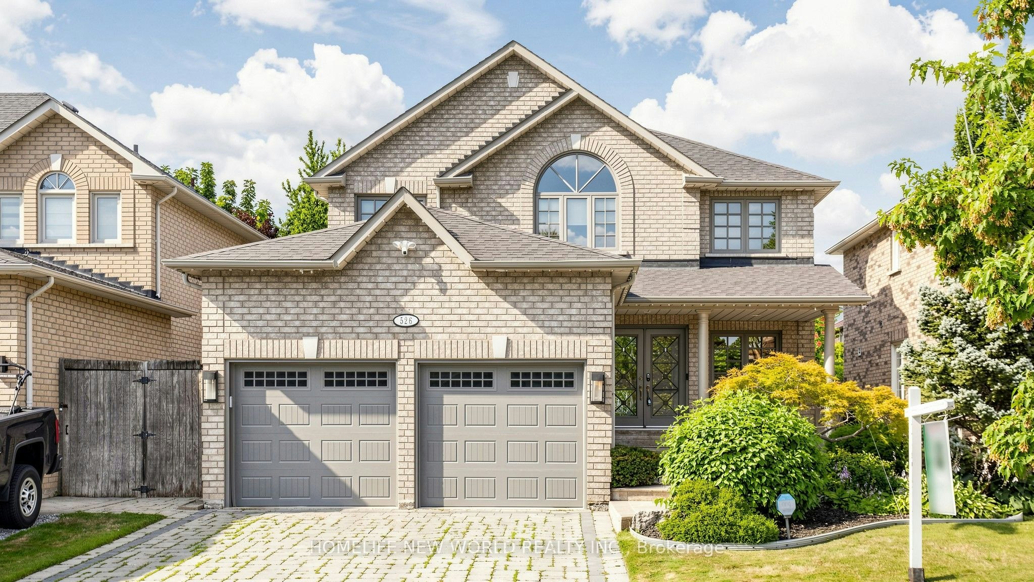 526 Cunningham Drive, Vaughan, ON, L6A 2H1
