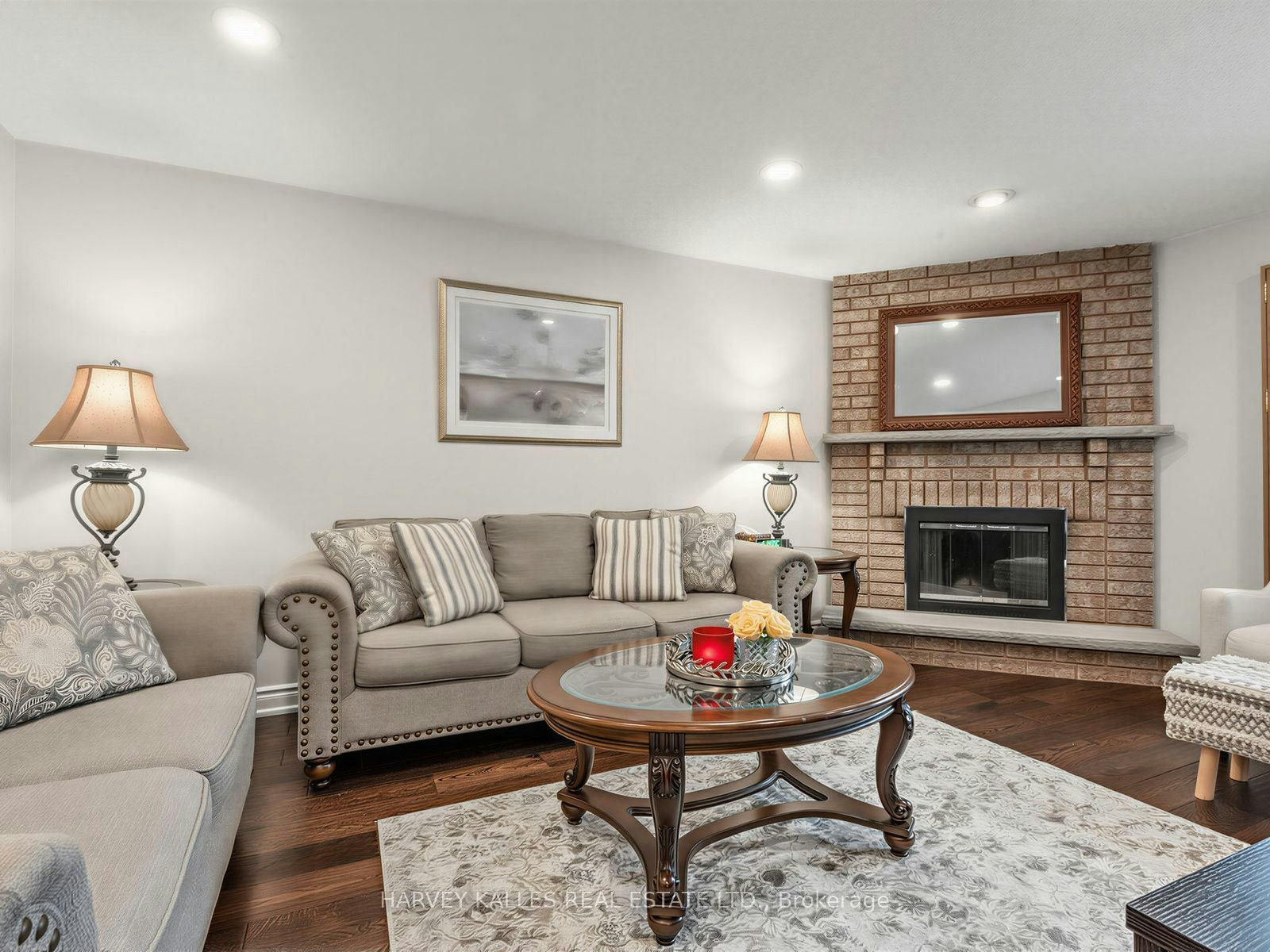 93 Downing Boulevard, Vaughan, ON, L4J 7N5 - 7