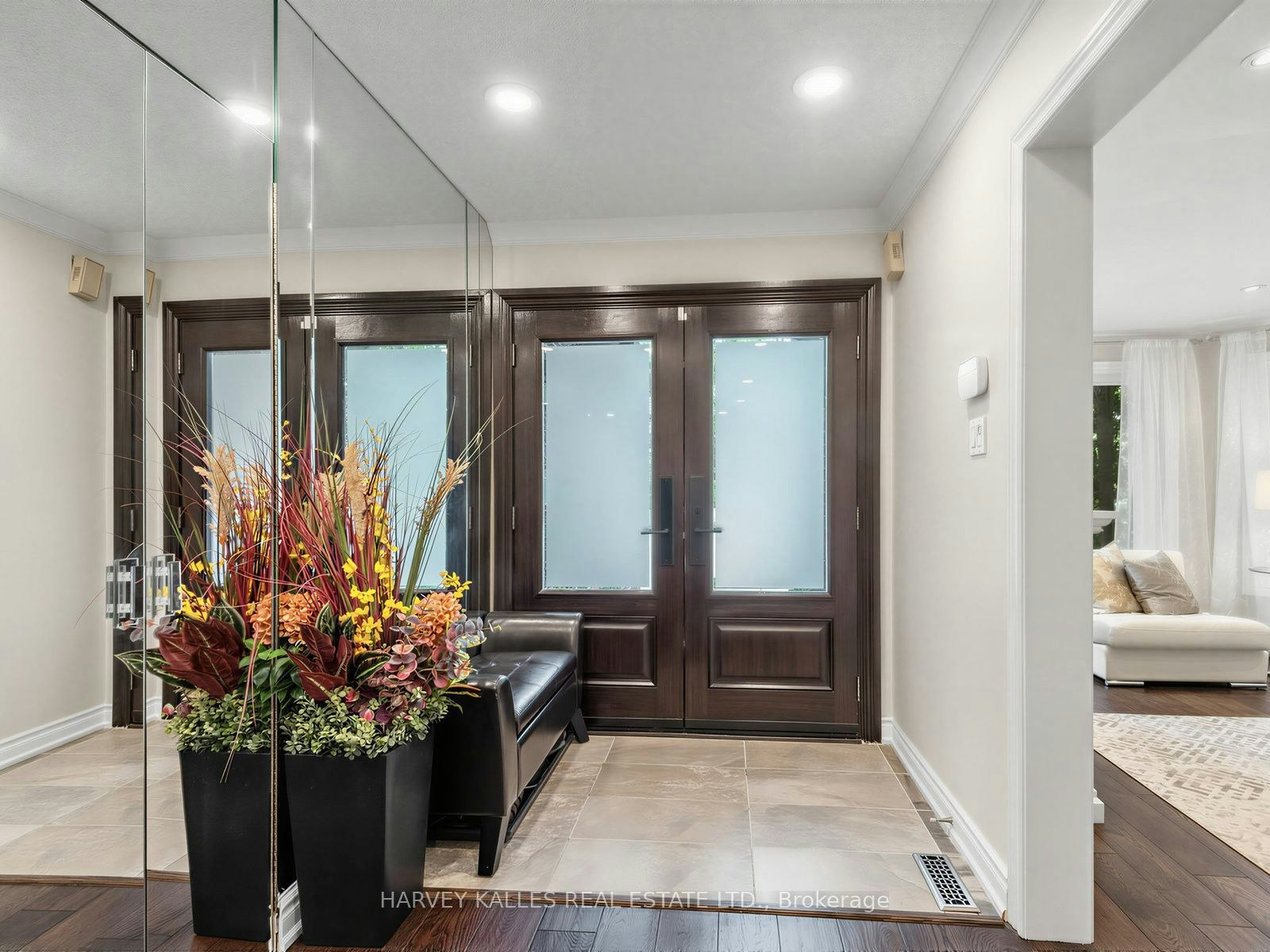 93 Downing Boulevard, Vaughan, ON, L4J 7N5 - 4