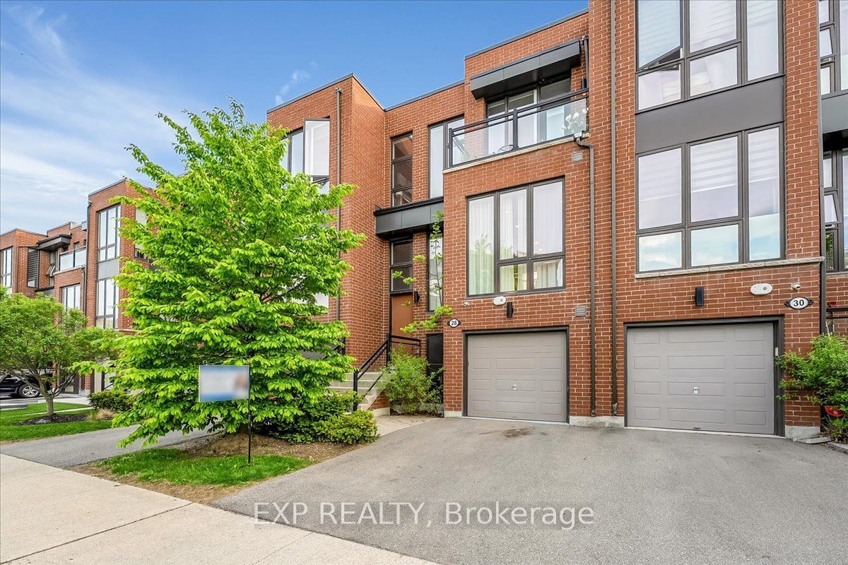 28 Crestridge Drive, Vaughan, ON, L4J 0K1