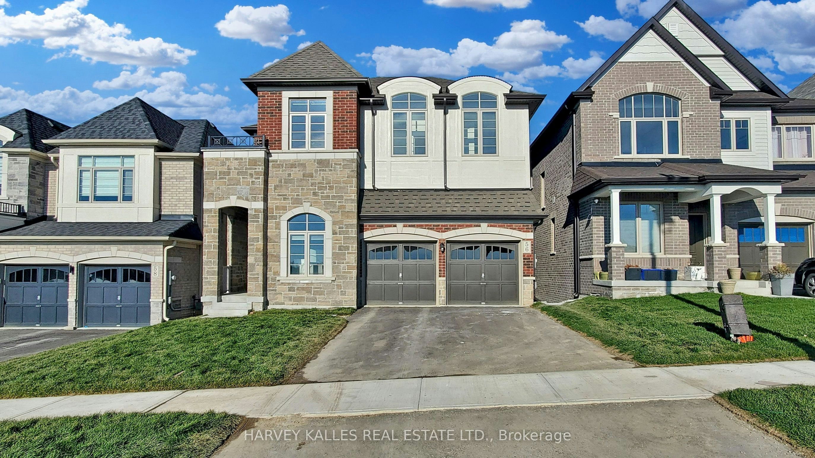 56 Charles White Court, East Gwillimbury, ON, L0G 1V0