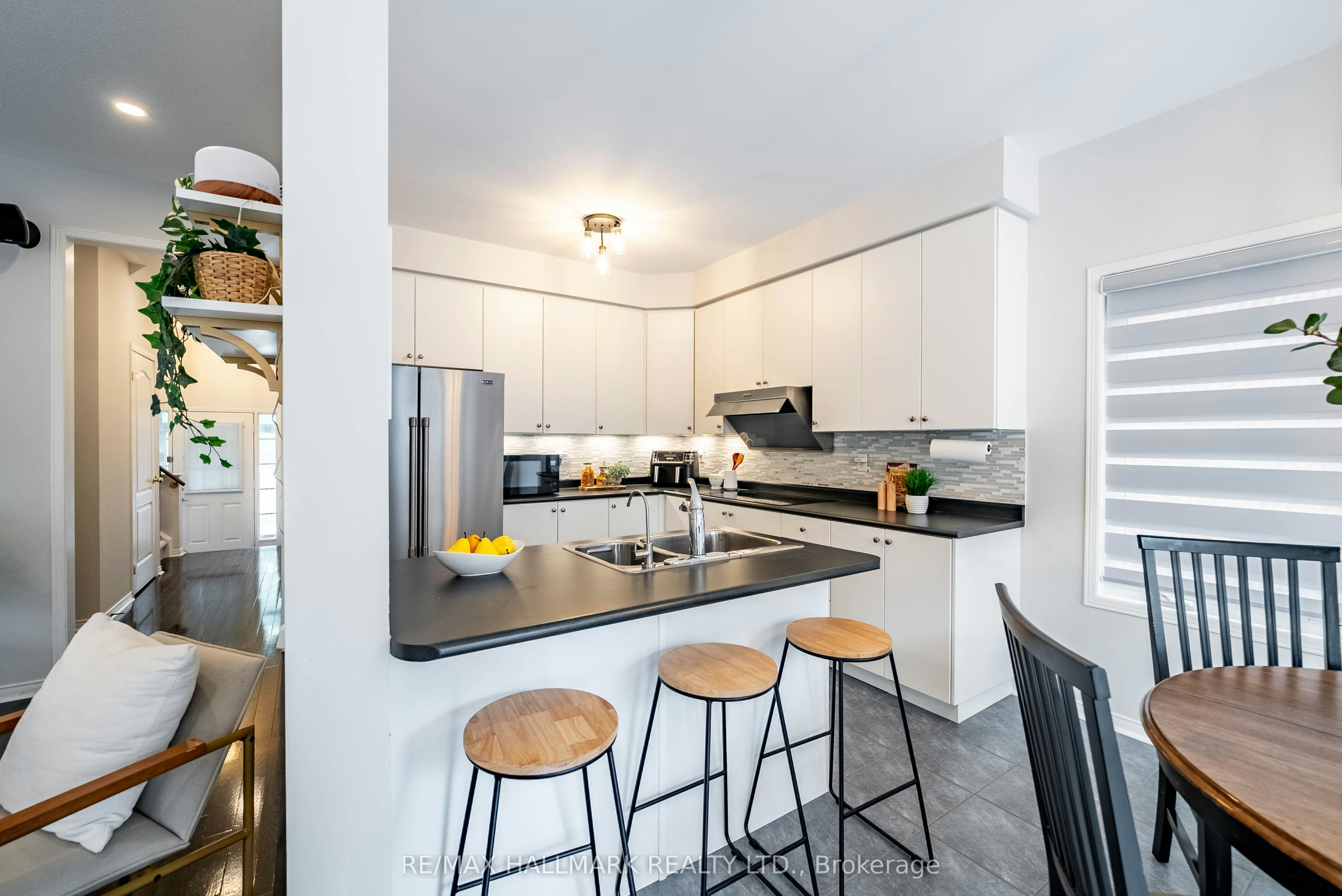 406 Reeves Way Boulevard, Whitchurch-Stouffville, ON, L4A 0H3 - 18