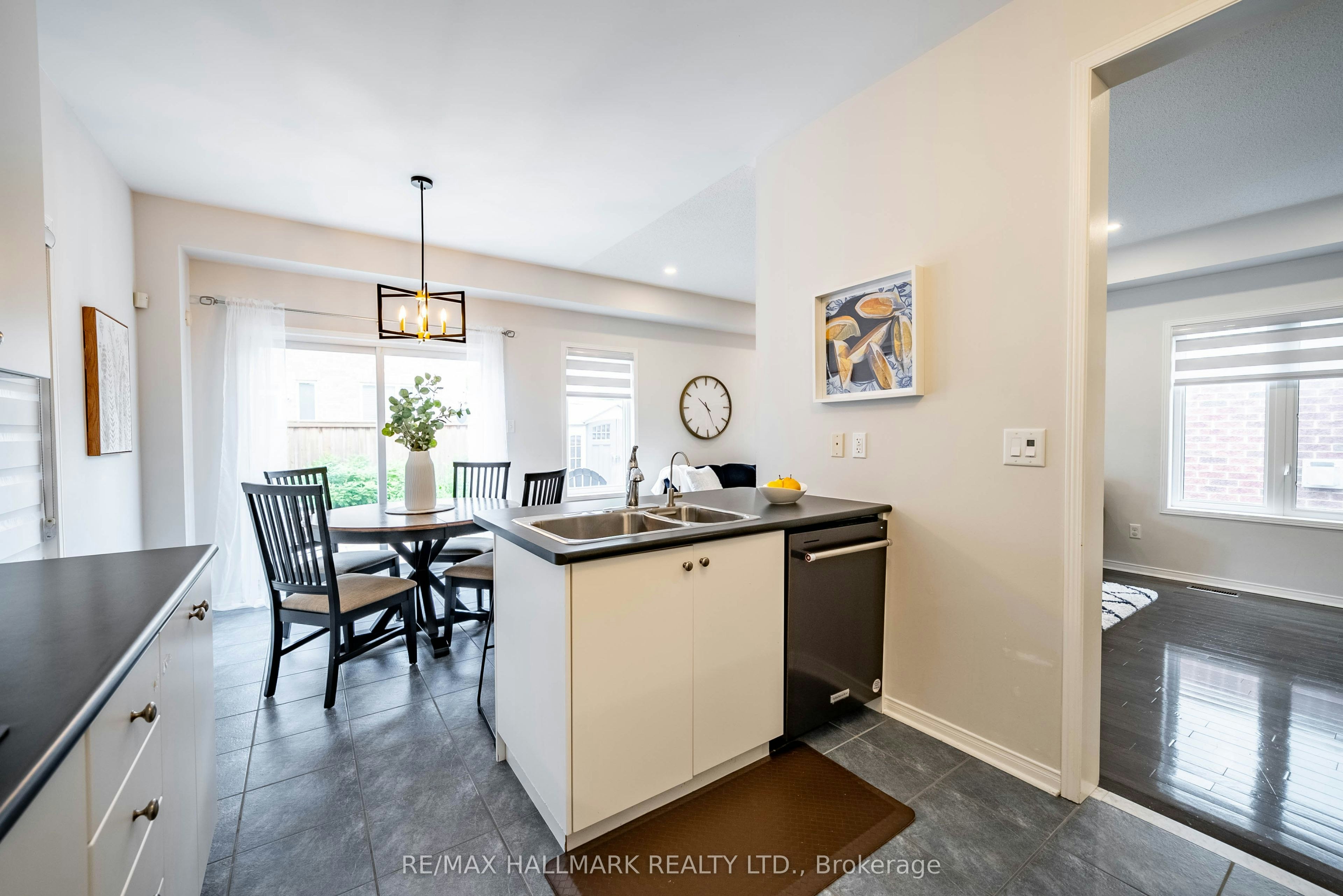 406 Reeves Way Boulevard, Whitchurch-Stouffville, ON, L4A 0H3 - 21