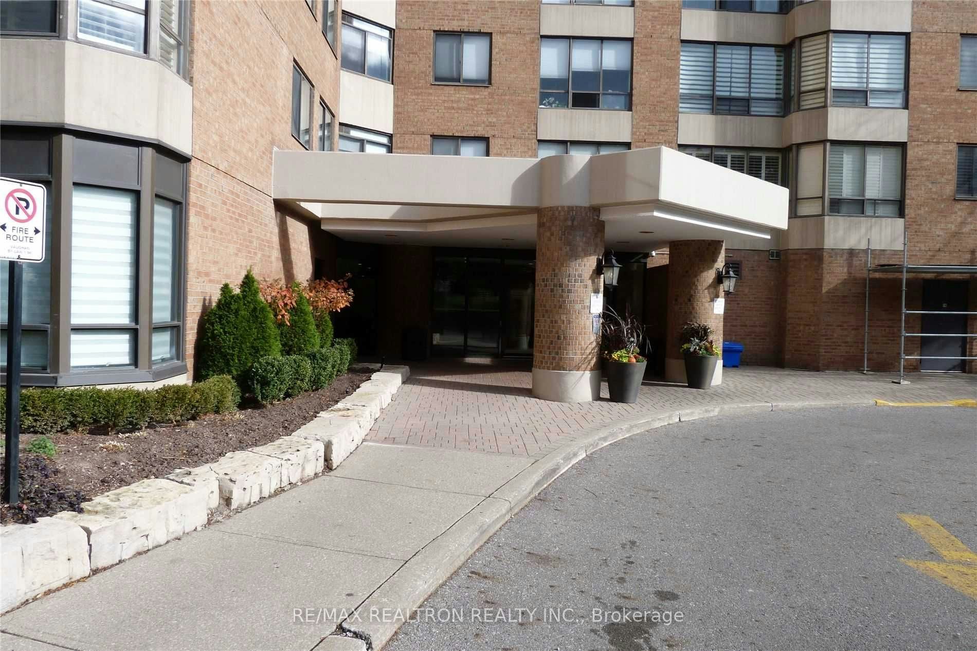 804-7601 Bathurst Street, Vaughan, ON, L4J 4H5 - 2