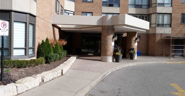 804-7601 Bathurst Street, Vaughan, ON, L4J 4H5 - 2