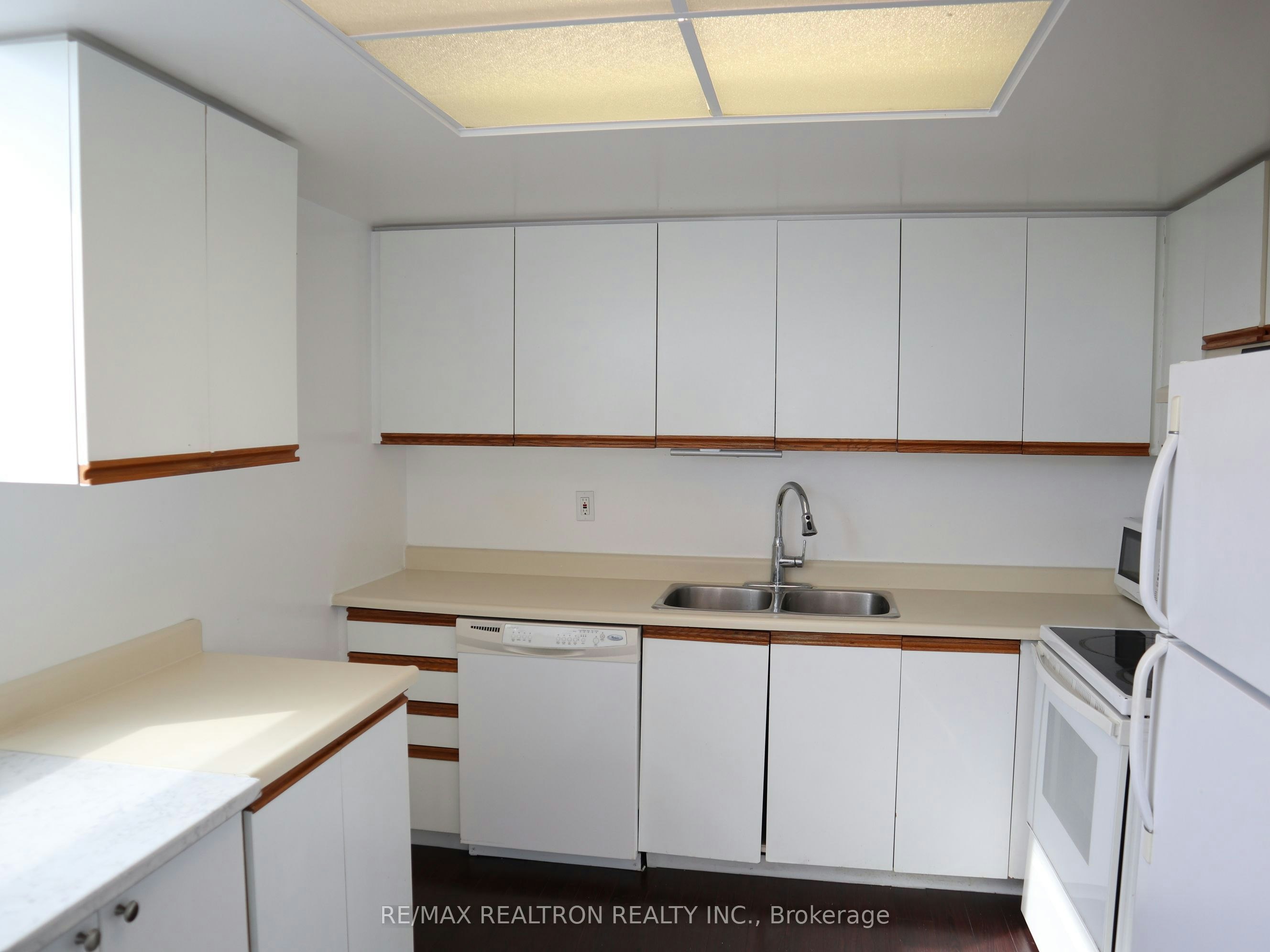 804-7601 Bathurst Street, Vaughan, ON, L4J 4H5 - 13