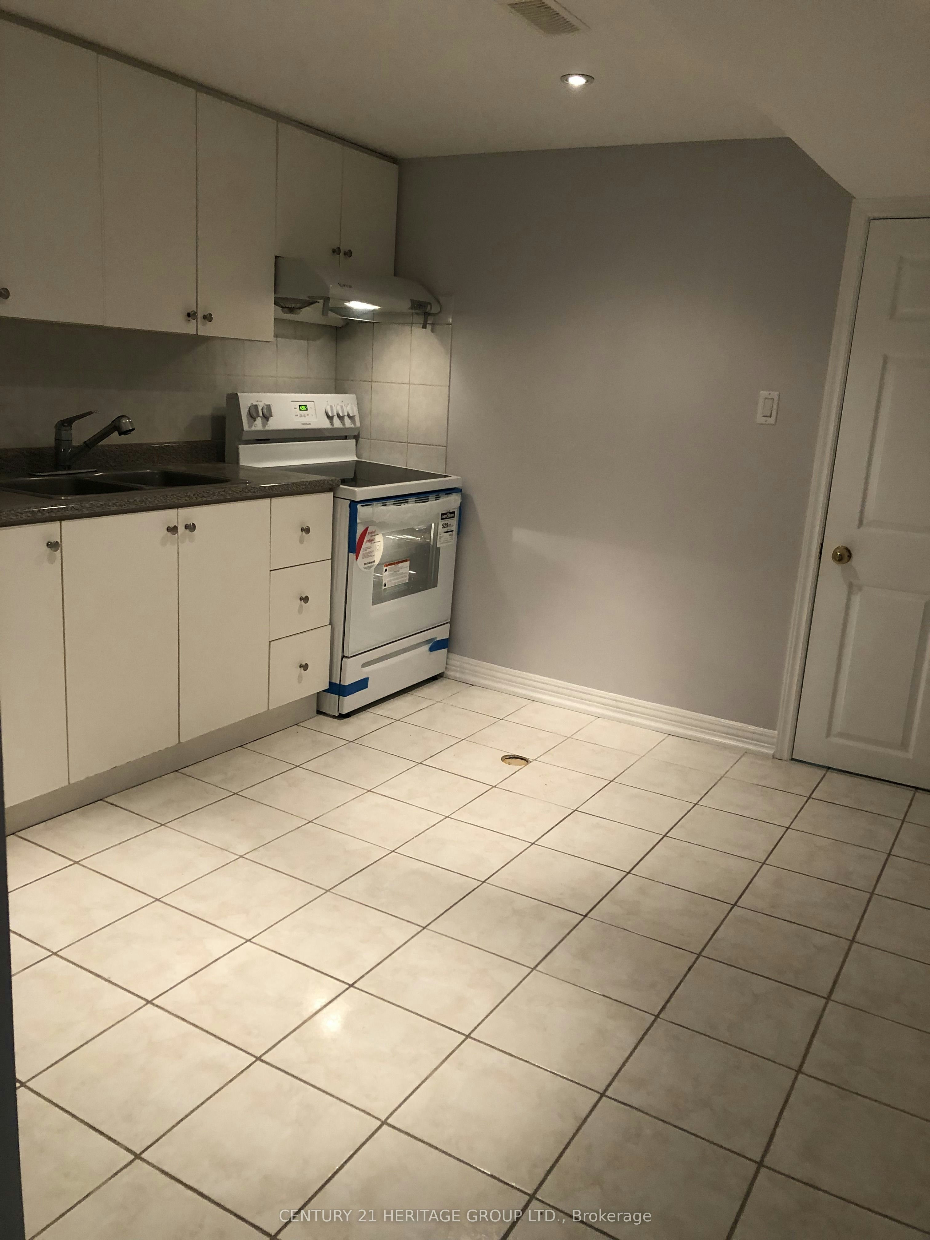 Apt 1 B1-16 Cartmel Drive, Markham, ON, L3S 1T8 - 3