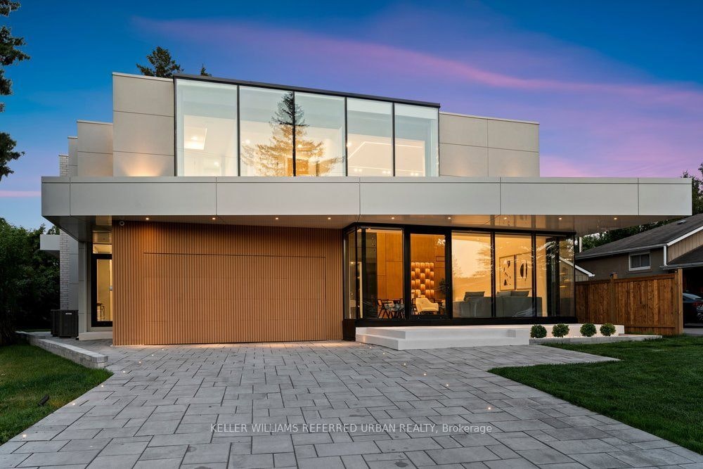 11 Knowles Crescent, Aurora, ON, L4G 1Z6