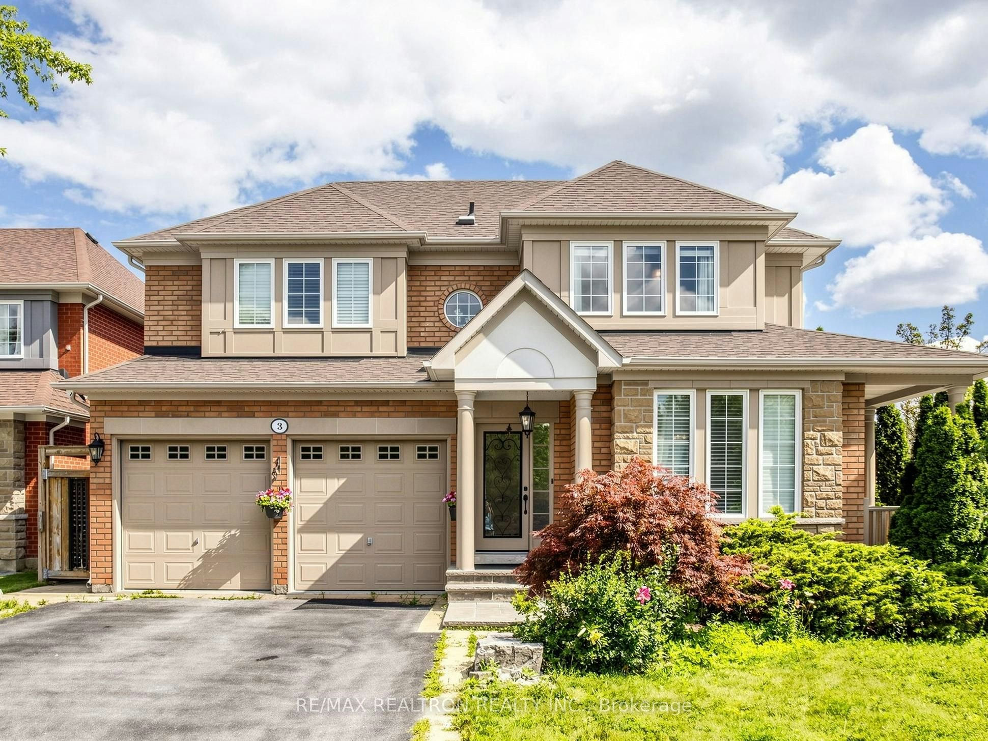 3 Lisa Brown Court, Richmond Hill, ON, L4E 4K9