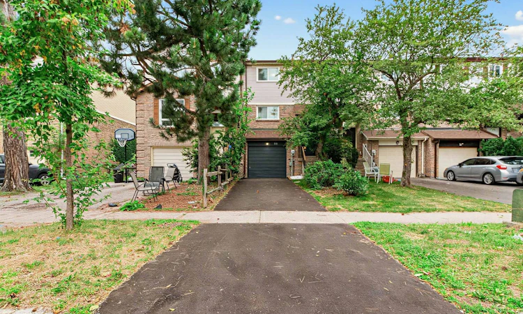 88 Dana Crescent