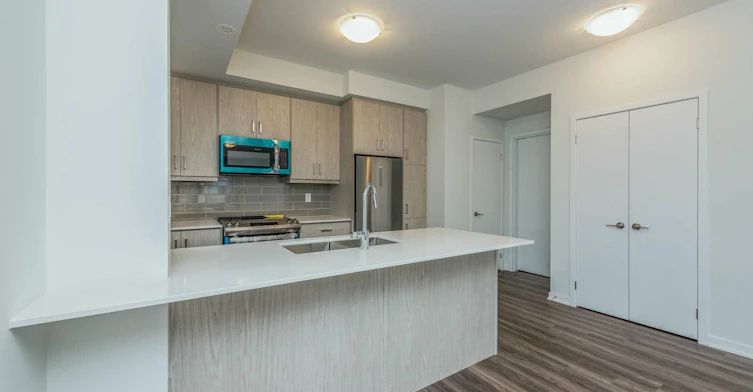 292-140 Honeycrisp Crescent, Vaughan, ON, L4K 0N7 - 8