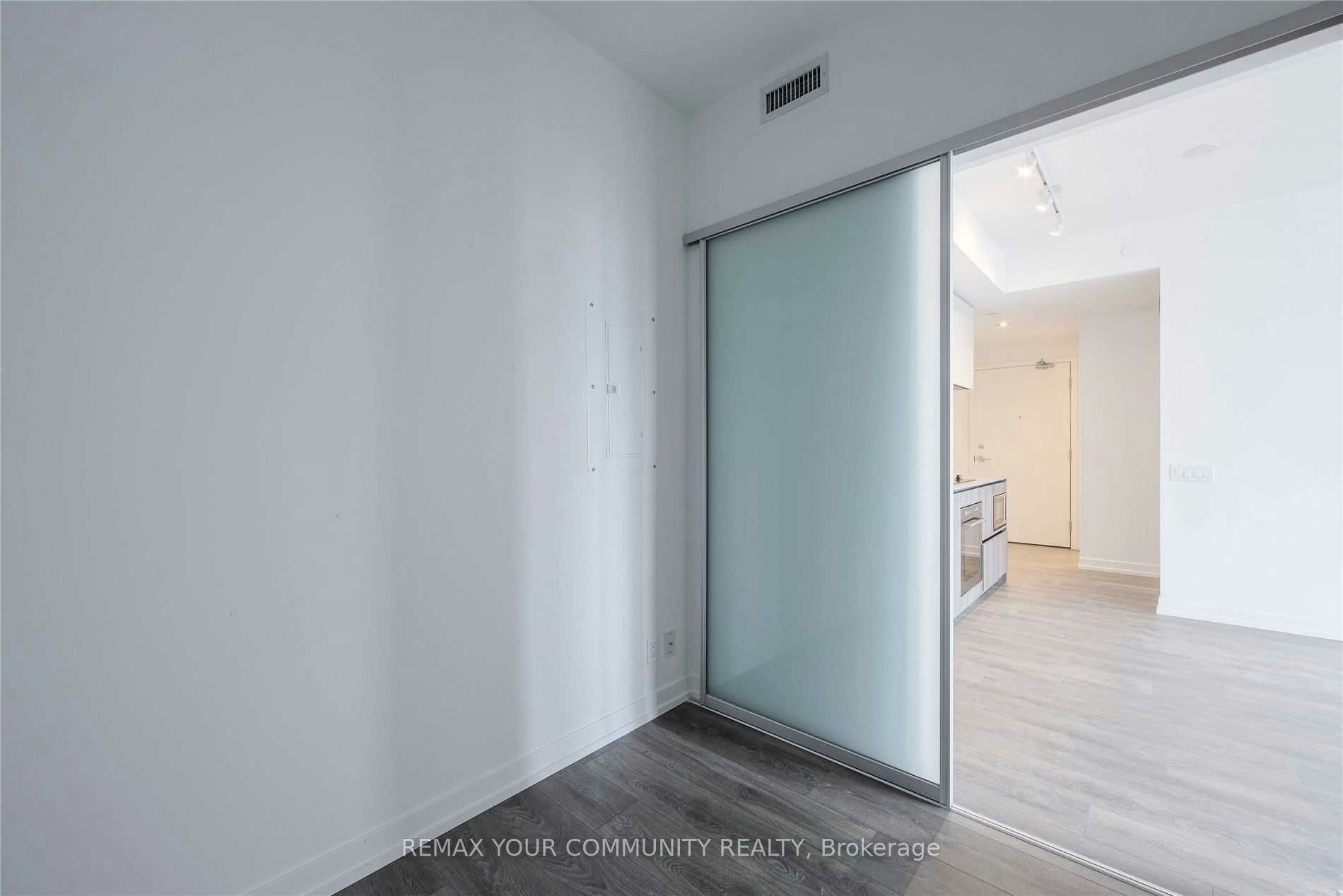2812-5 Buttermill Avenue, Vaughan, ON, L4K 0J5 - 9