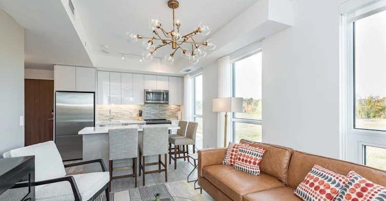 B313-271 Sea Ray Avenue, Innisfil, ON, L4S 0L9