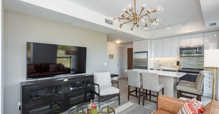 B313-271 Sea Ray Avenue, Innisfil, ON, L4S 0L9 - 2