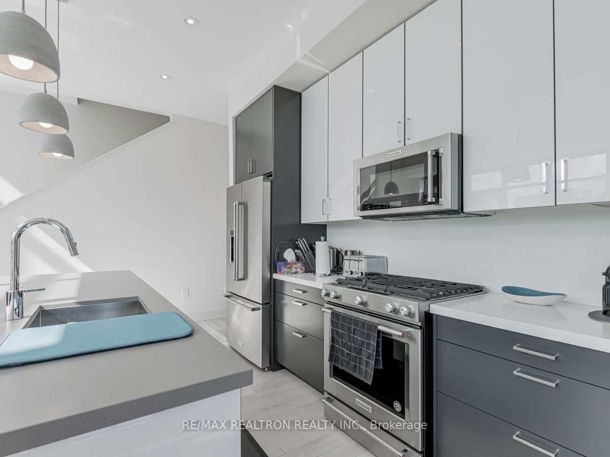 3700 Mangusta Court, Innisfil, ON, L9S 0L5 - 9