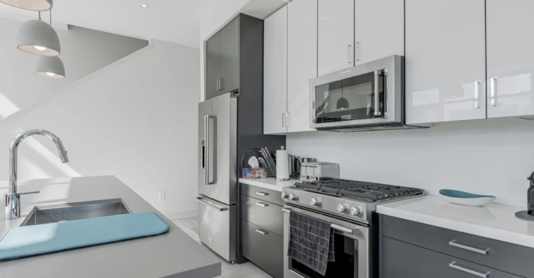 3700 Mangusta Court, Innisfil, ON, L9S 0L5 - 9