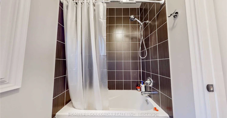 28 Stollery Pond Crescent, Markham, ON, L6C 0V1 - 30