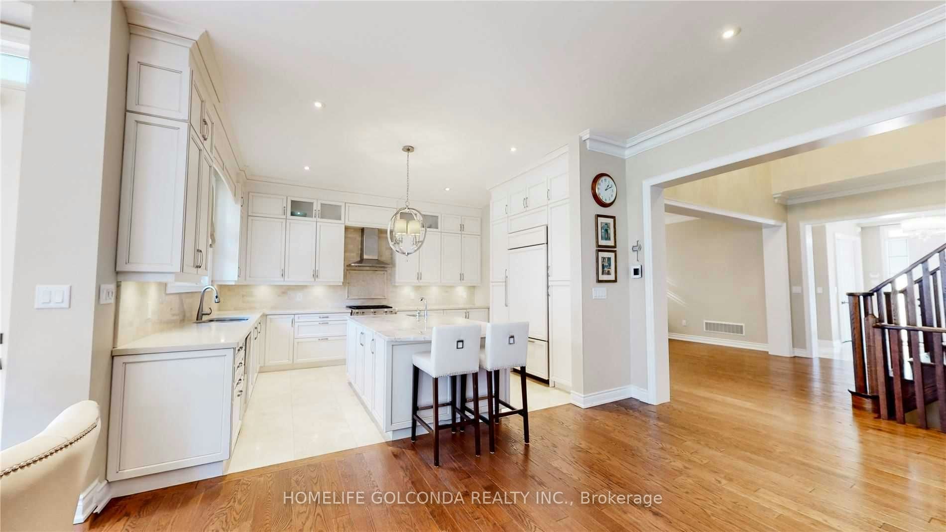 28 Stollery Pond Crescent, Markham, ON, L6C 0V1 - 7
