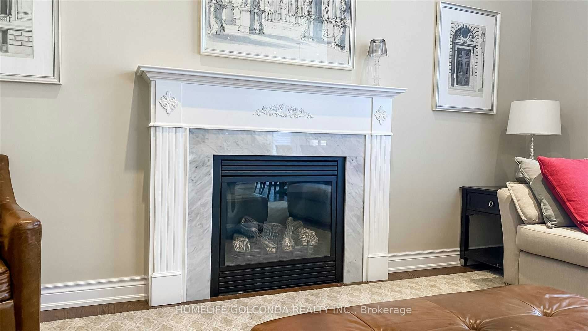28 Stollery Pond Crescent, Markham, ON, L6C 0V1 - 4