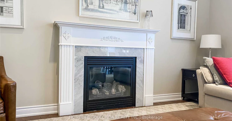 28 Stollery Pond Crescent, Markham, ON, L6C 0V1 - 4