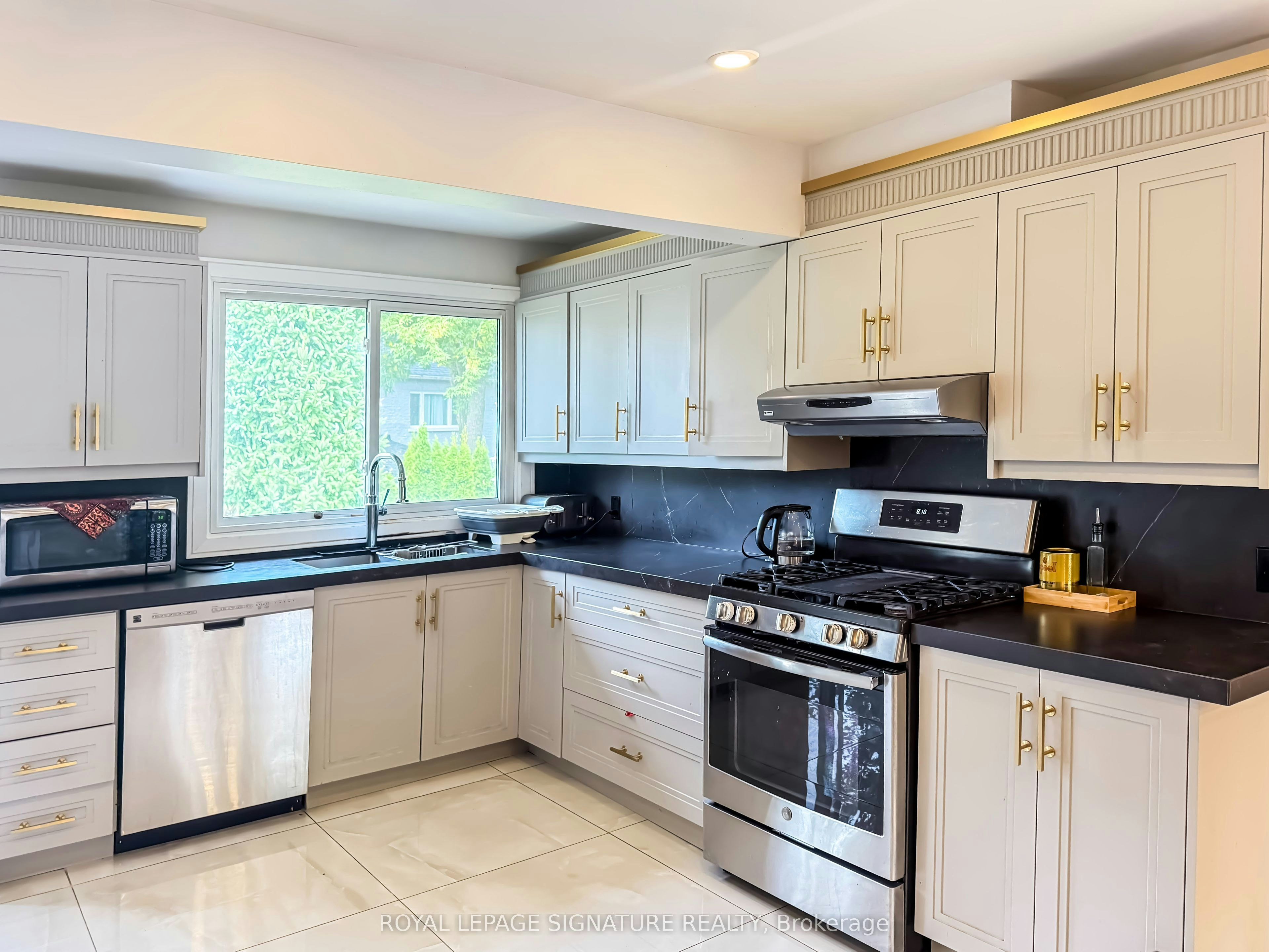 Main-116 Sunset Beach Road, Richmond Hill, ON, L4E 3G7 - 11