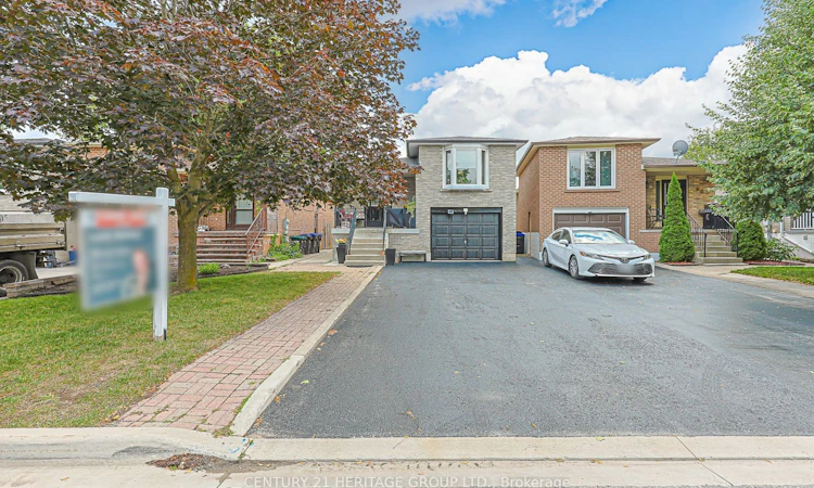 78 Zima Crescent