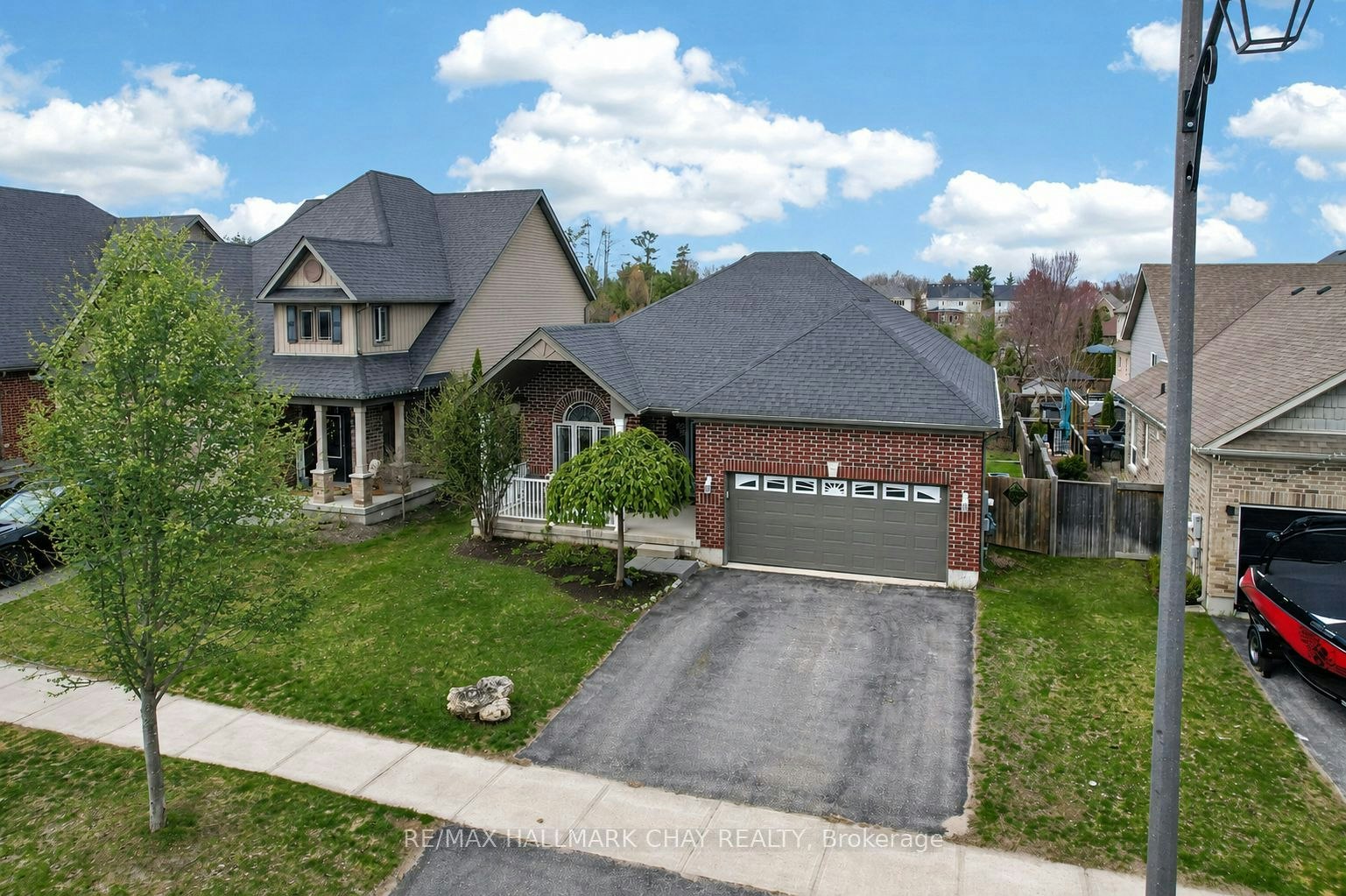 60 Brownley Lane, Essa, ON, L3W 0P9
