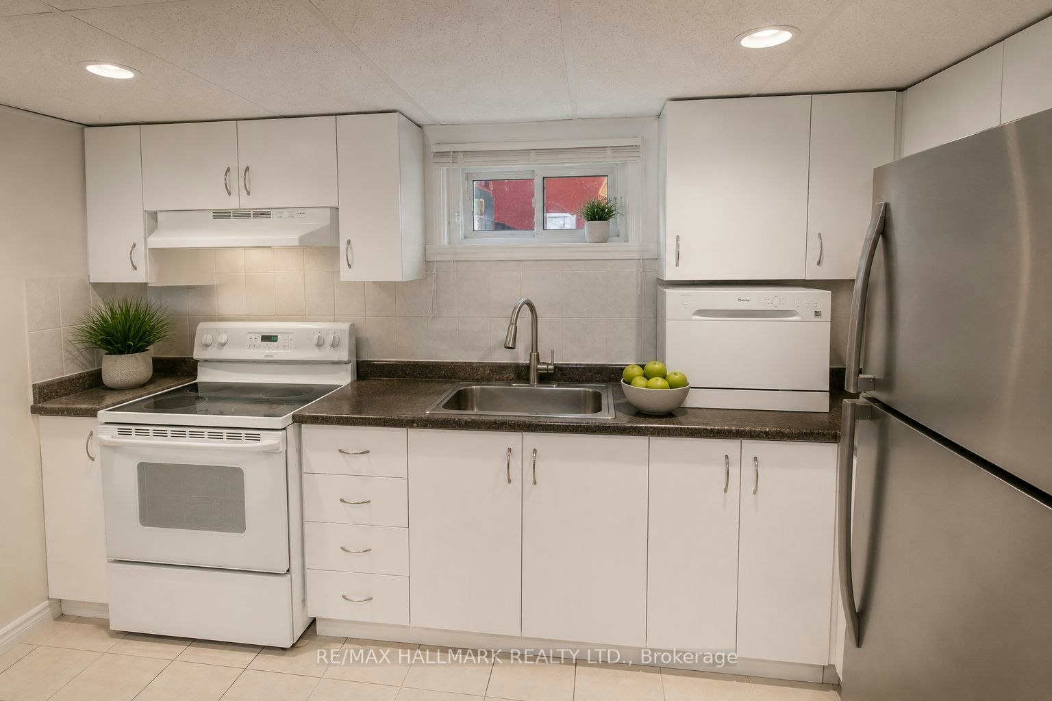 Basement-106 Talmage Avenue, Richmond Hill, ON, L4C 3J8 - 4