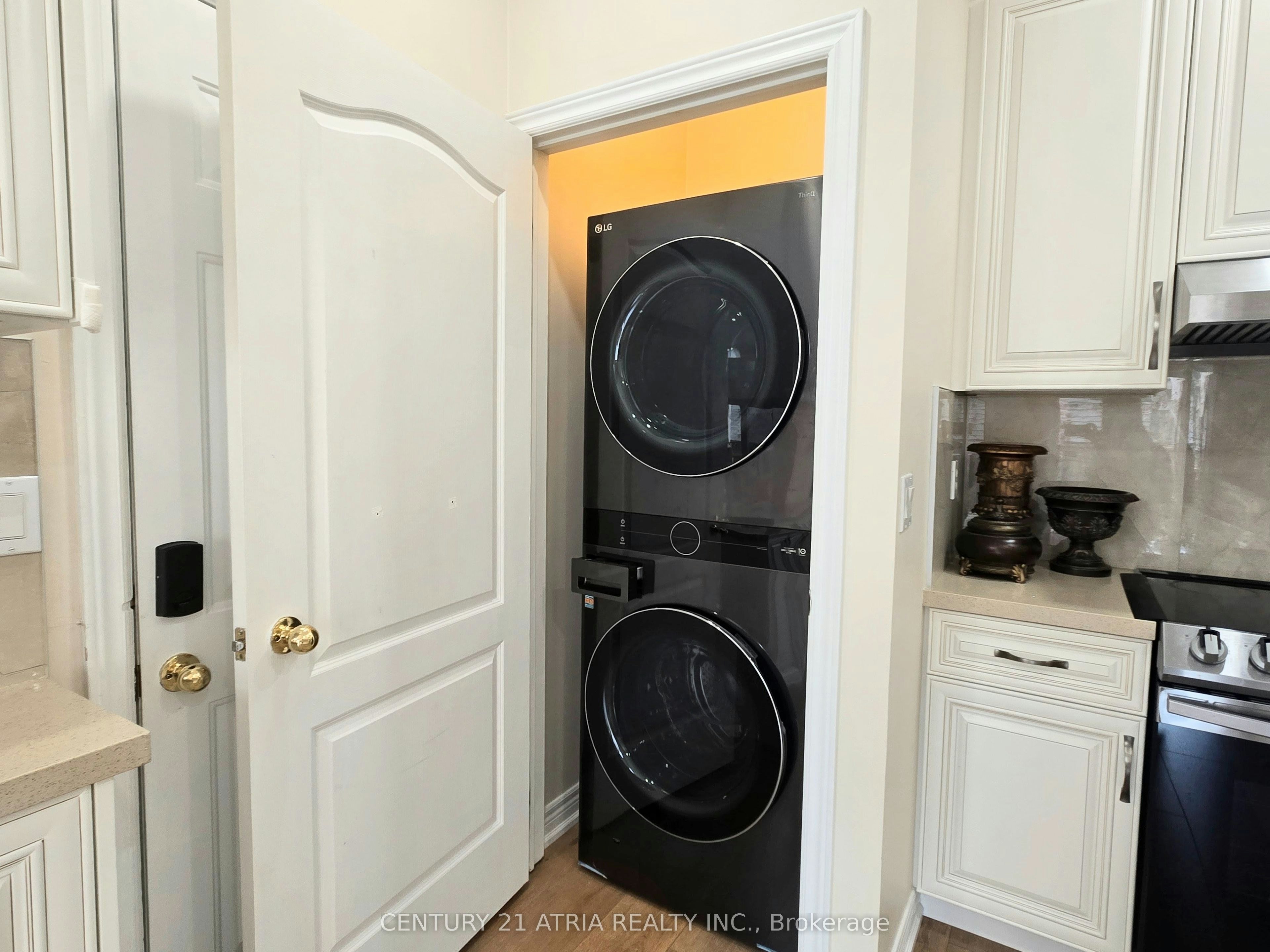 31 Cliveden Place, Markham, ON, L6C 2S4 - 23