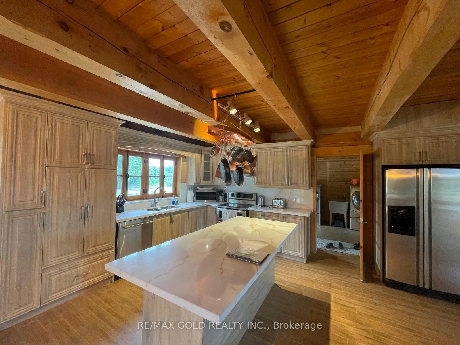 7815 15th Side Road, King, ON, L0G 1T0 - 8