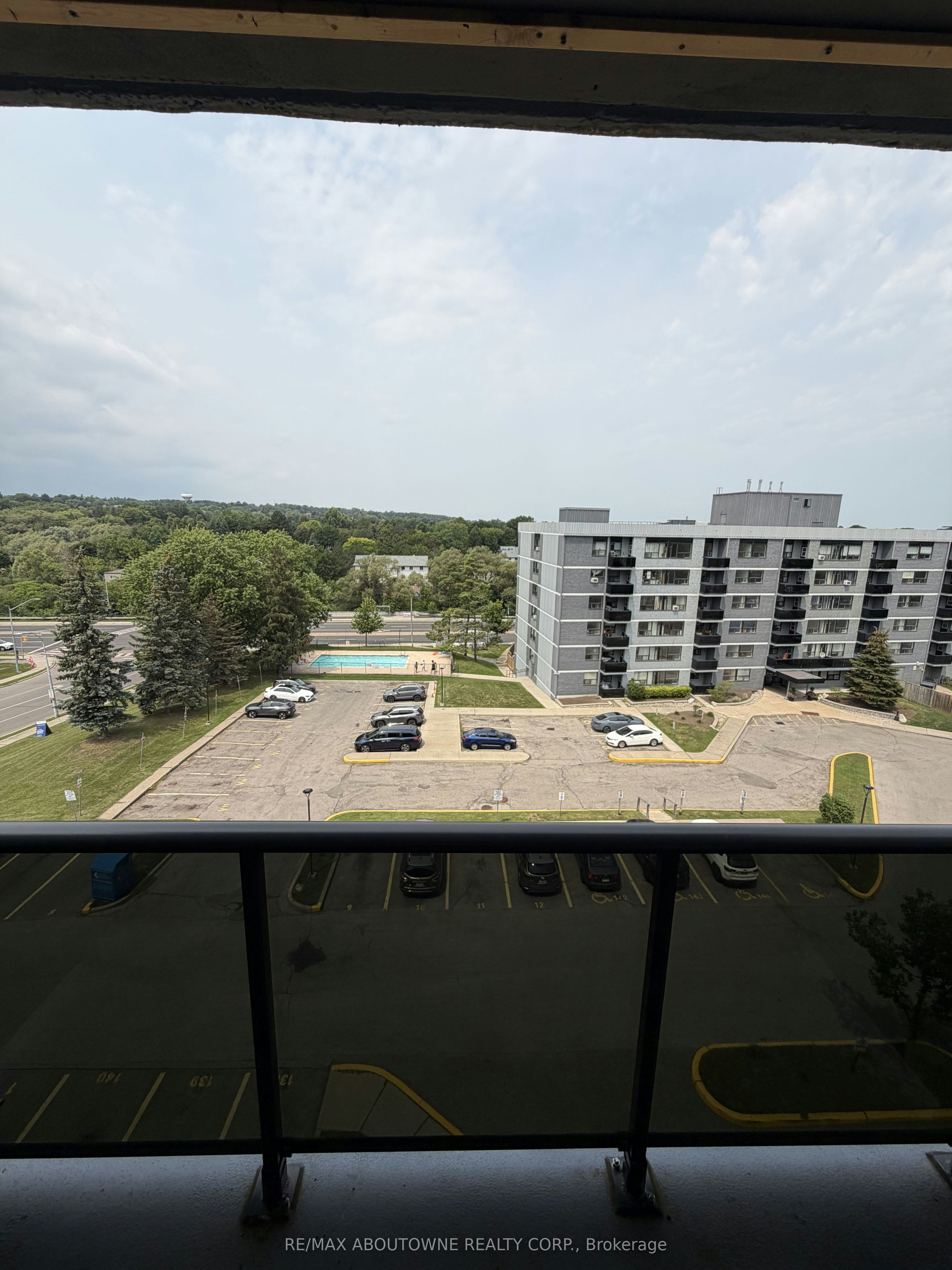 606-147 Wellington Street W, Aurora, ON, L4G 2N9 - 13