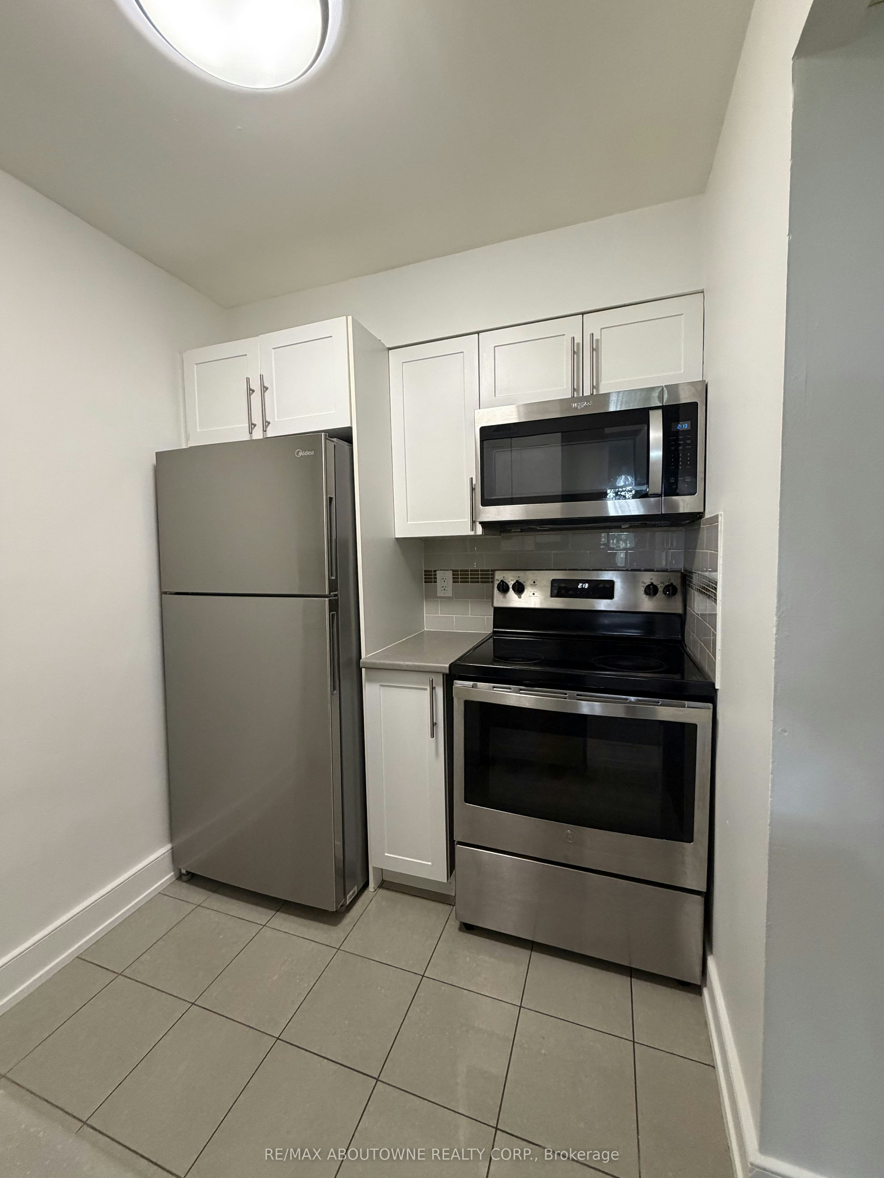 306-145 Wellington Street W, Aurora, ON, L4G 2N9 - 8
