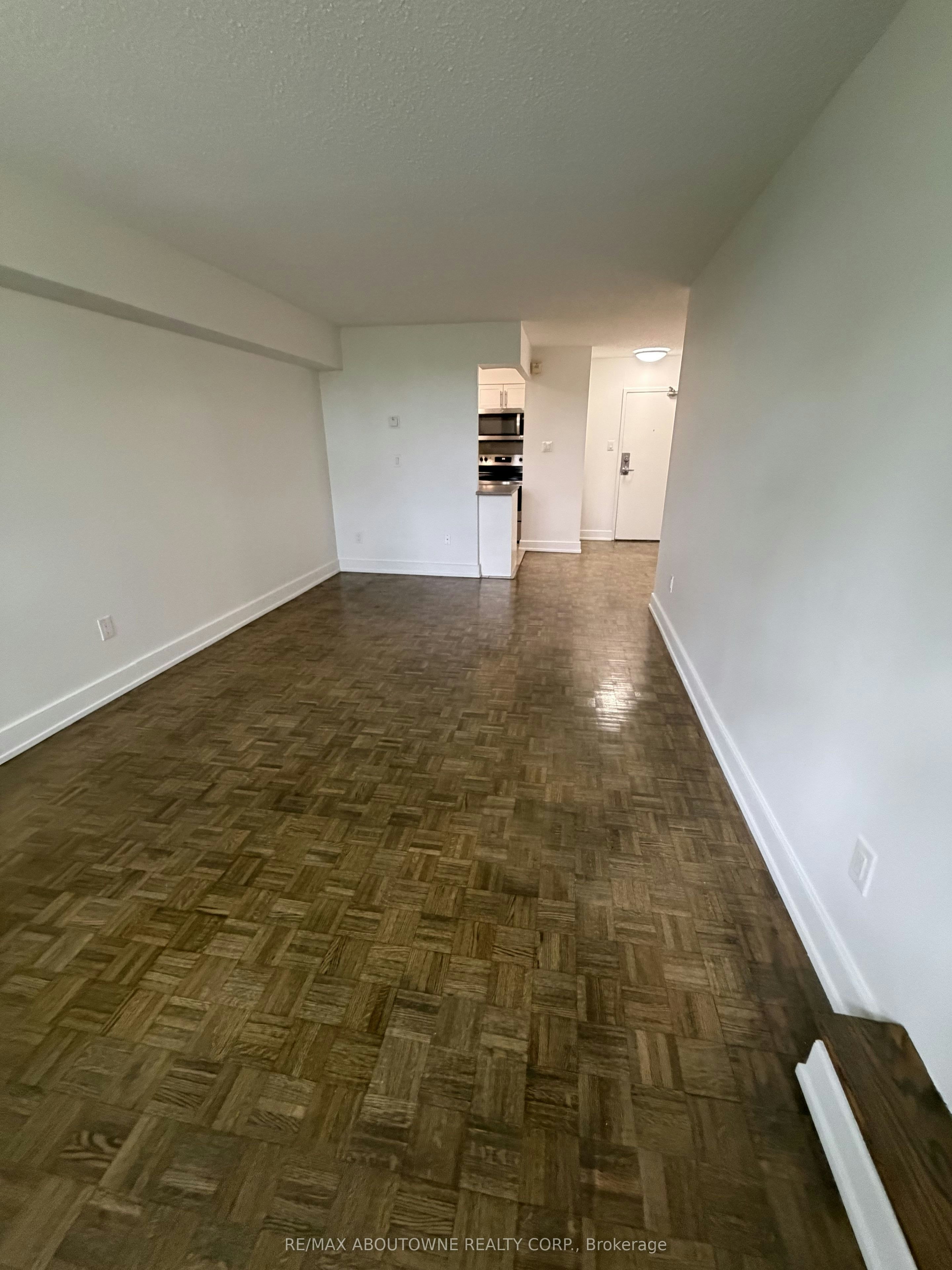306-145 Wellington Street W, Aurora, ON, L4G 2N9 - 5